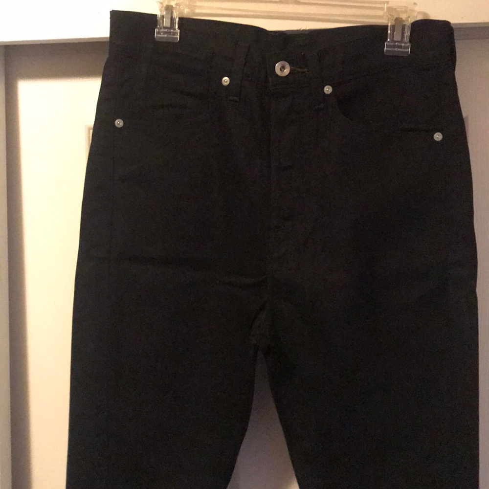 Factory Special Levi’s 510 Dark Black Skinny Jean